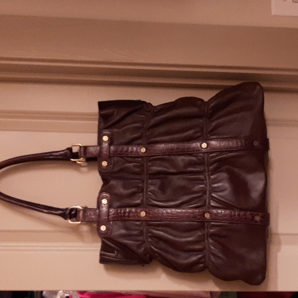 Leather tote